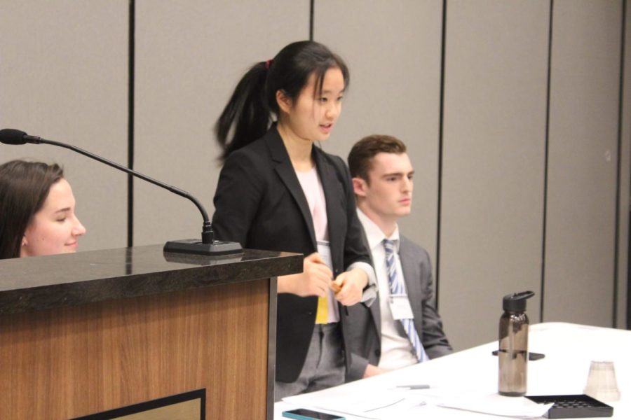Ceci Gao (12), Lieutenant Governor for JSA Midwest Cabinet, speaks at Fall State.